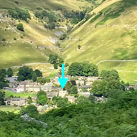 The Snug At Greystones * Buckden (North Yorkshire)